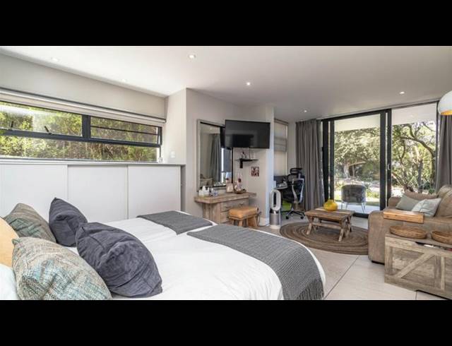 4 BEDROOM HOUSE FOR SALE IN PINNACLE POINT GOLF ESTATE